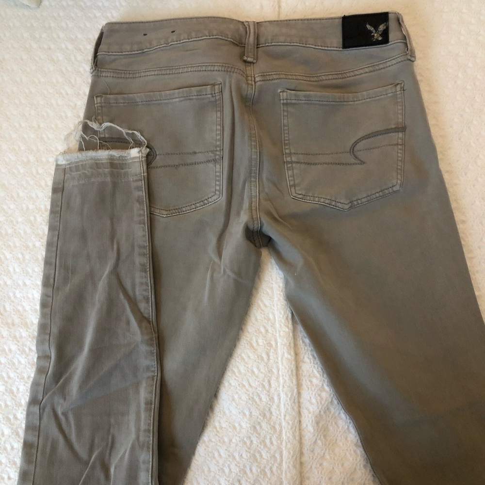 American Eagle Grey Sateen Jegging